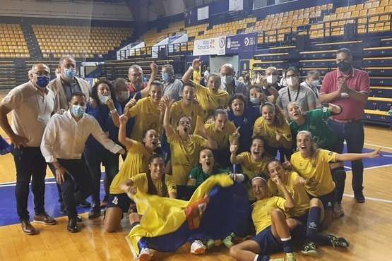 El Preconte Telde asciende a Primera tras un sufrido triunfo ante el Almagro (2-1)/TA